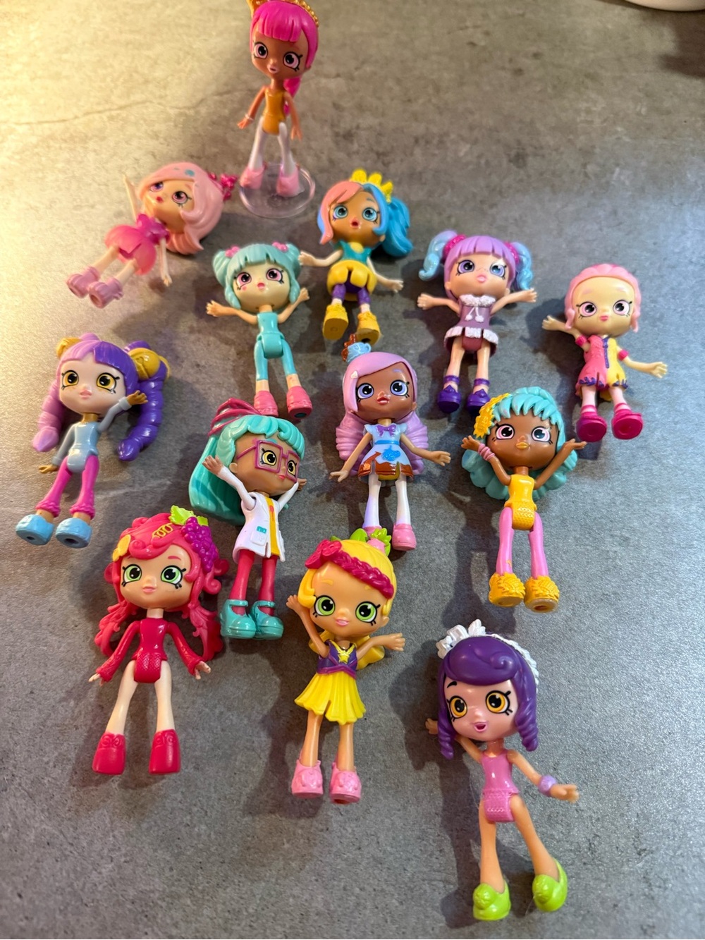 Shopkins Lot of 13 Plastic Girl Dolls / Mini Figures Assorted 2010 Rare